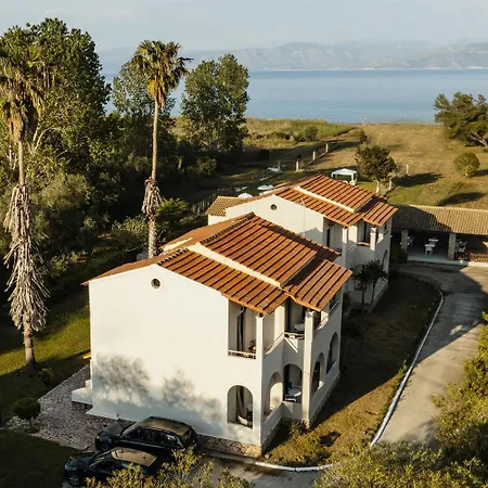 شقة Parakladi Seaside Retreat *