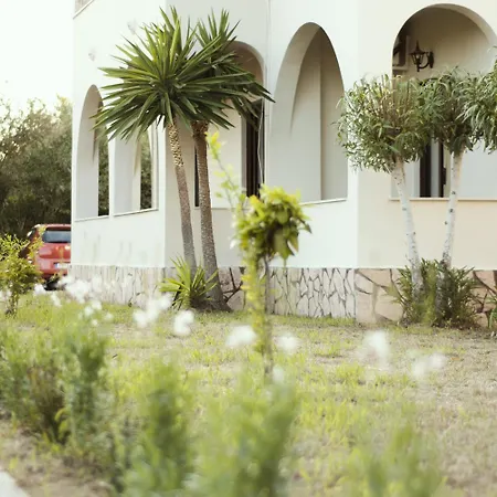 Parakladi Seaside Retreat شقة