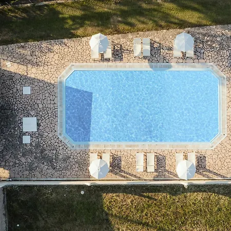 شقة Parakladi Seaside Retreat *