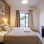 公寓 Parakladi Seaside Retreat *