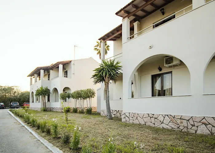 Apartment Parakladi Seaside Retreat Lefkímmi